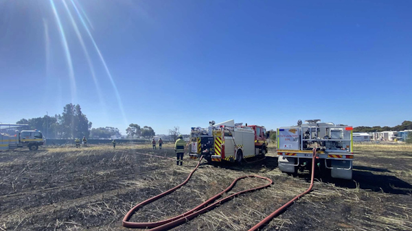 Grass fire, Oakden
