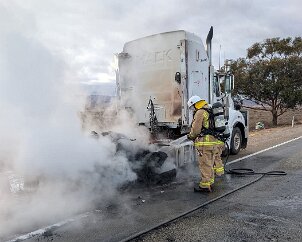 Truck fire, Miranda from Stirling North CFS
