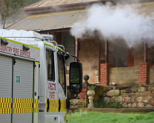 Structure fire exercise, Horsnell Gully from Adelaide Emergency Media