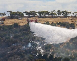 Grass fire, Reynella from Adelaide Emergency Media