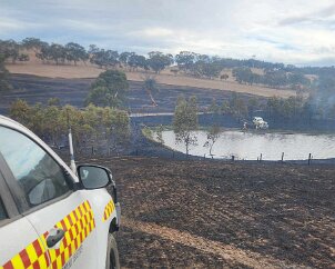Grass fire, Paris Creek from Rick Ewins