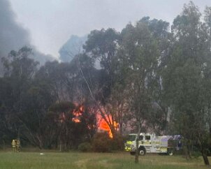 House, Sheds and scrub fire, Spring Farm from Salisbury CFS