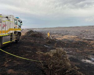 Grass fire, Mambray Creek from Stirling North CFS
