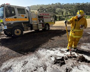 Out of control burn off, Myponga from Yankalilla CFS