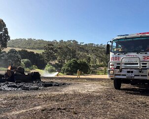 Out of control burn off, Myponga from Yankalilla CFS