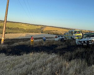 Grass fire, Beetaloo Valley from Gladstone CFS
