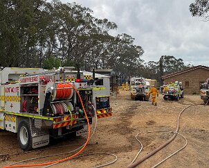 Scrub fire, Norton Summit from Montacute CFS
