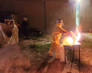 Extinguisher training, Wasleys from Mudla Wirra CFS