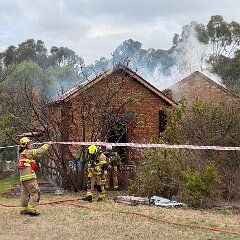 Structure fire, Noarlunga Downs from Morphett Vale CFS