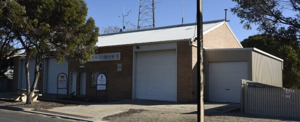 Western Eyre sub base - at Streaky Bay Station